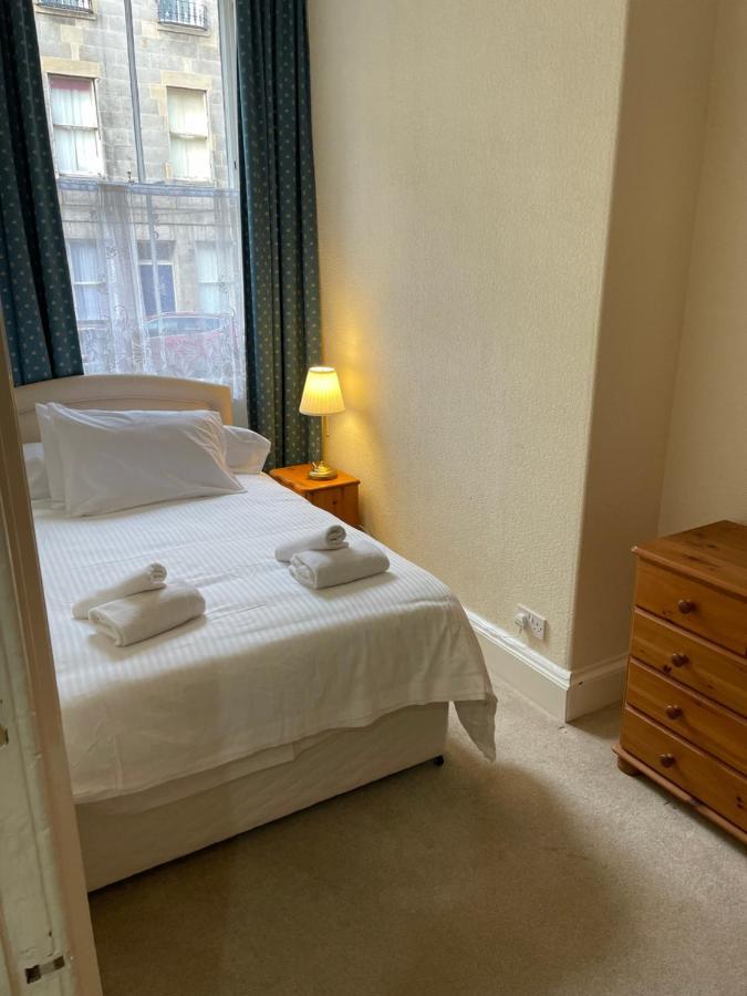 Fantastic Location 10 Mins To Princes Street- 15 To Royal Mile- Main Door-Patio Edinburgh Luaran gambar