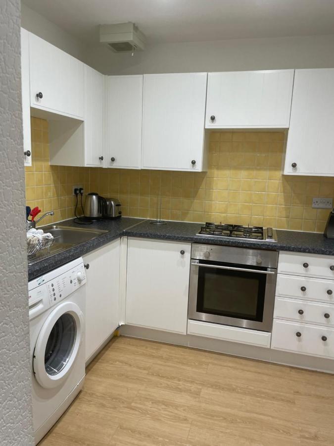 Fantastic Location 10 Mins To Princes Street- 15 To Royal Mile- Main Door-Patio Edinburgh Luaran gambar