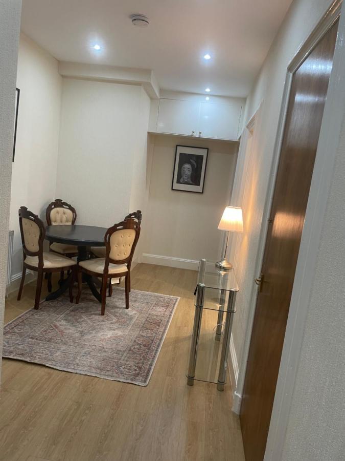 Fantastic Location 10 Mins To Princes Street- 15 To Royal Mile- Main Door-Patio Edinburgh Luaran gambar