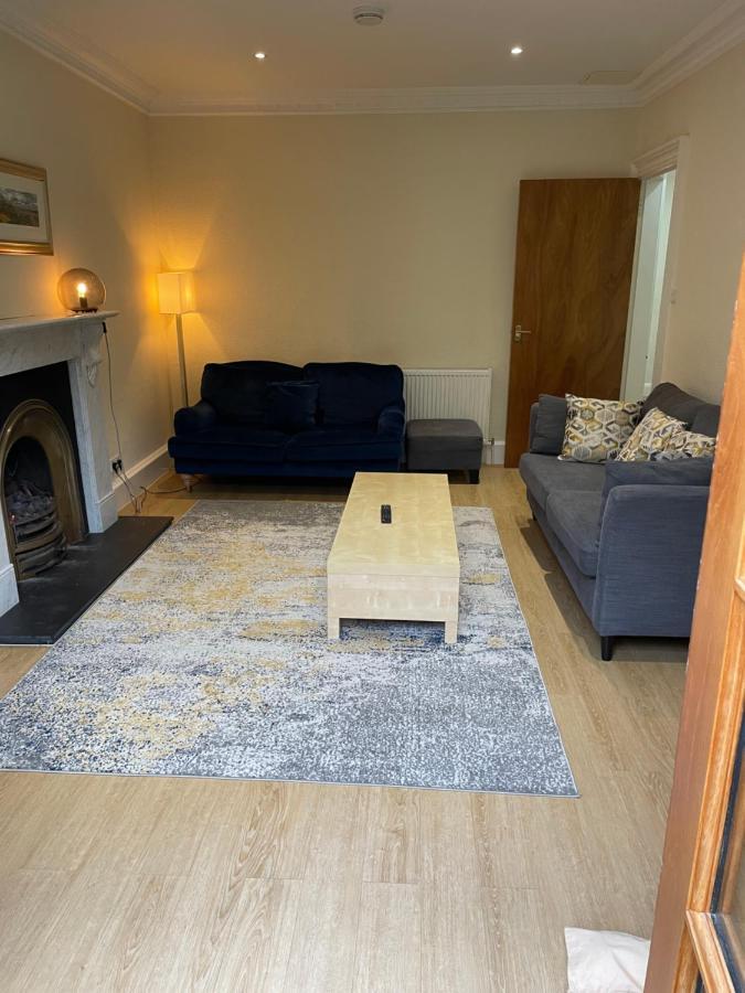 Fantastic Location 10 Mins To Princes Street- 15 To Royal Mile- Main Door-Patio Edinburgh Luaran gambar